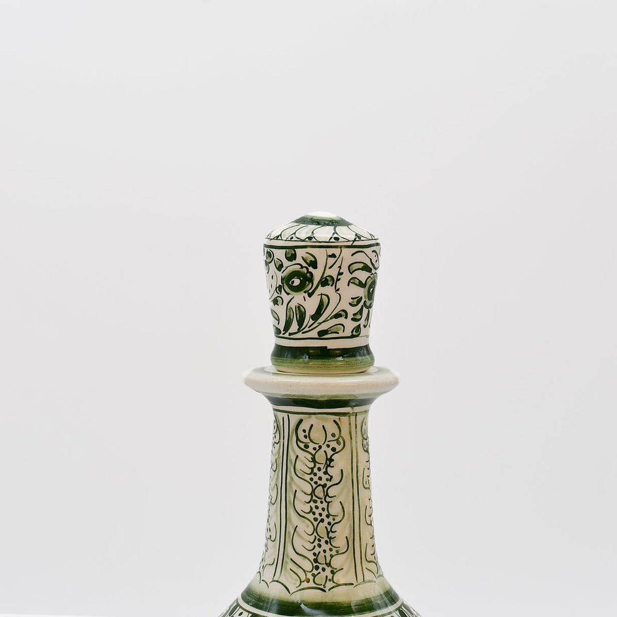 Carafe verte en céramique de Coimbra Carafe en céramique de Coimbra