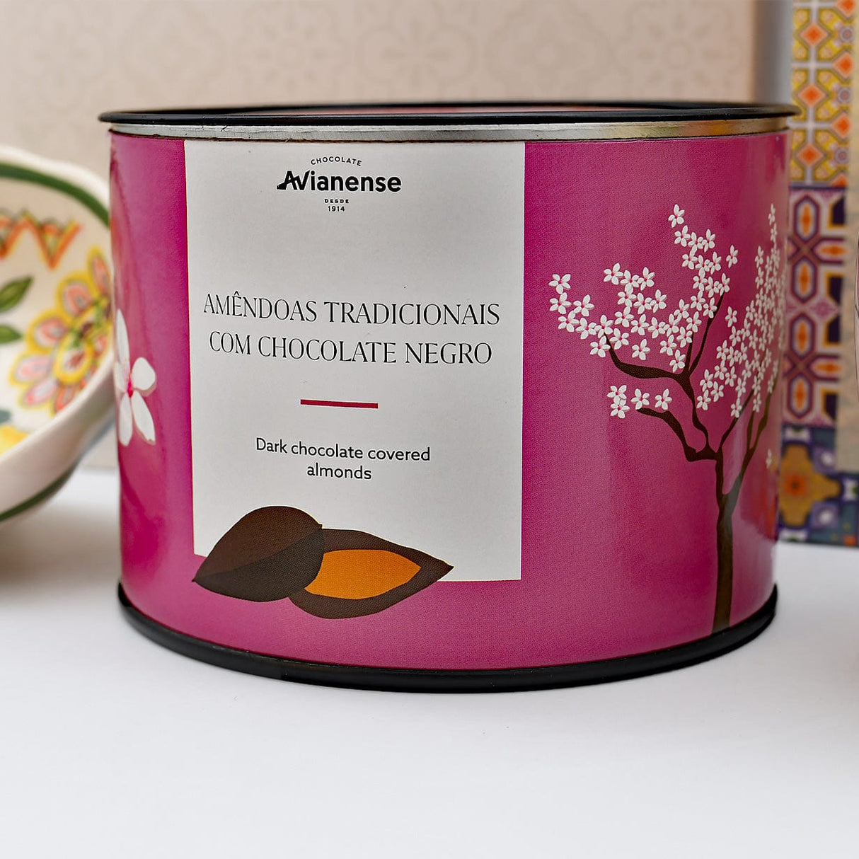 Coffret cadeau portugais – Amandes chocolatées, infusion & céramique artisanale Coffret cadeau "Amêndoas"