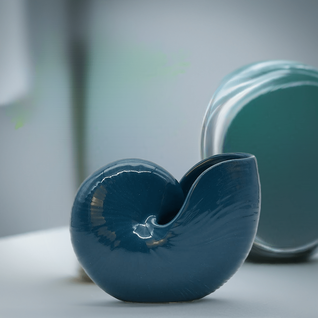 Coupe en céramique en forme de coquillage bleue pétrole Coquillage en céramique 17cm - Bleu Pétrole