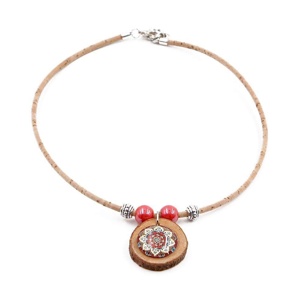 Collier en liège à pendentif en bois
