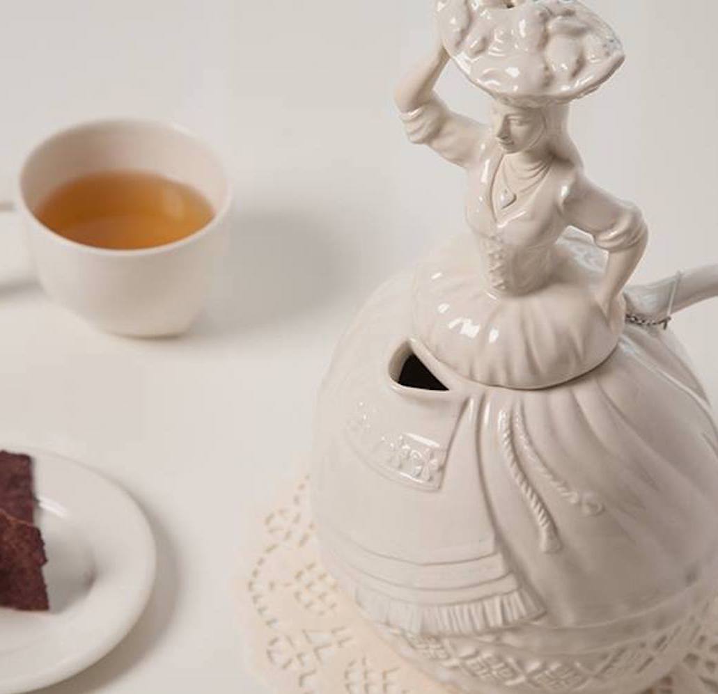 Théière blanche "Varina"