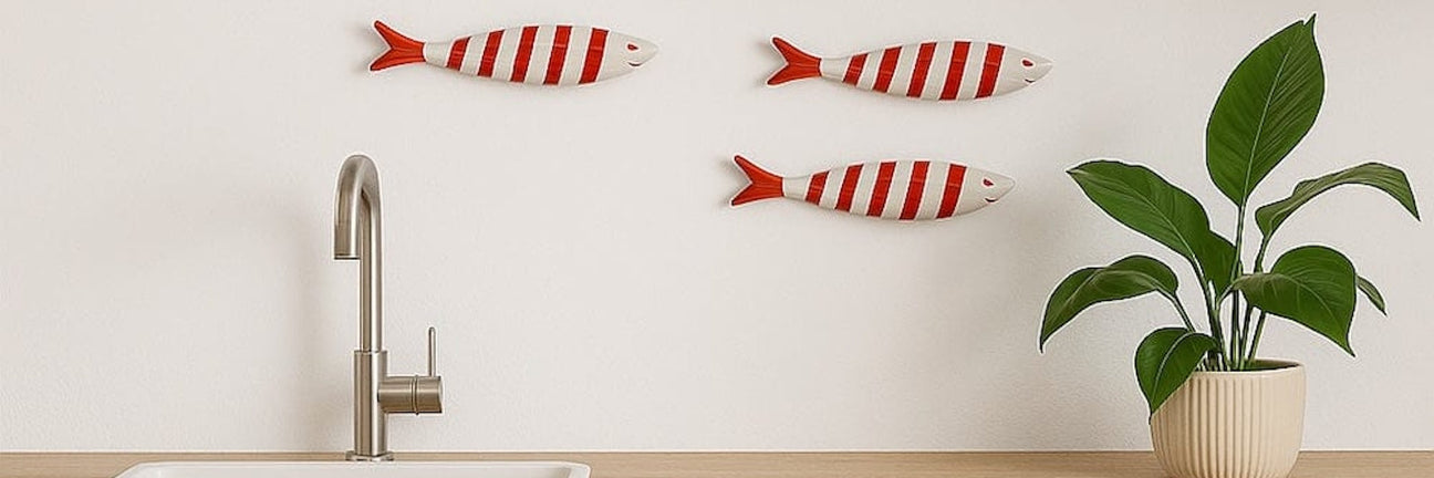Sardines décoratives en céramique : un incontournable de la décoration portugaise