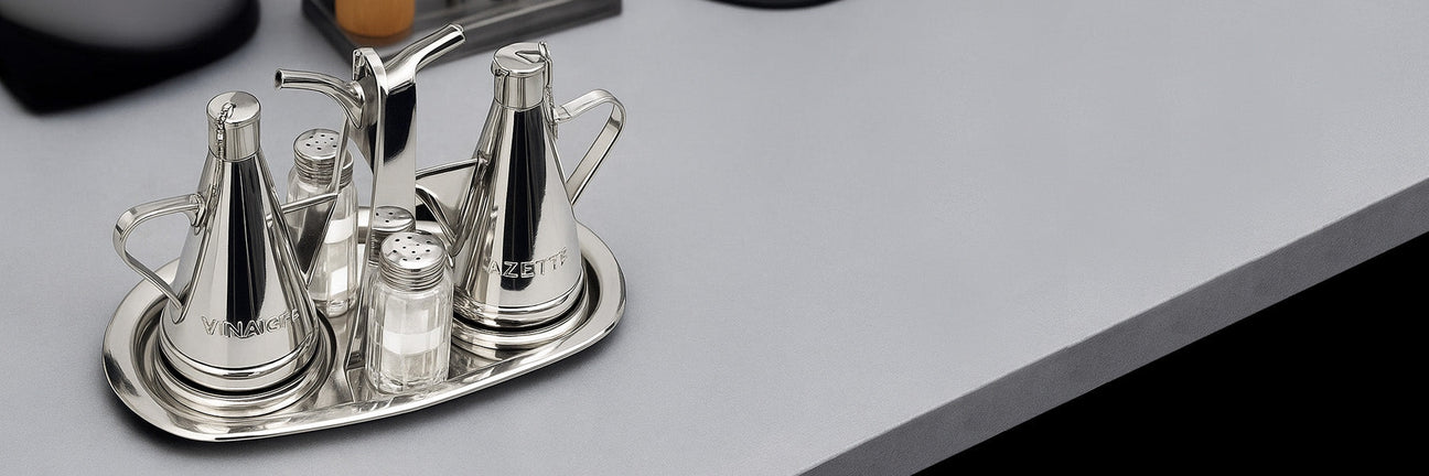 Salières, poivrières