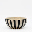 Bol à céréales en céramique portugaise I Vaisselle du Portugal en ligne Bol à céréales rayé "Costa Nova Mar" 16cm - Noir
