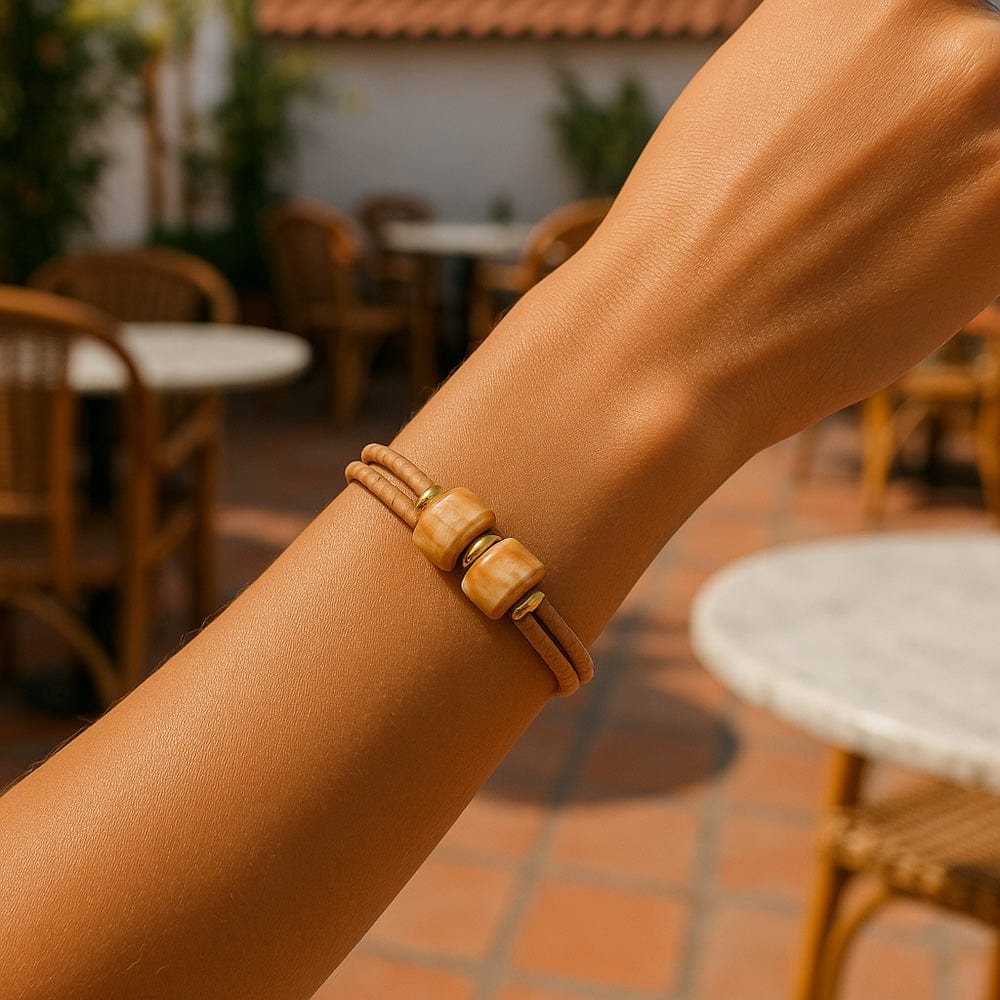 Bracelet en liège et céramique – Élégance artisanale du Portugal Bracelet en liège et perles miel