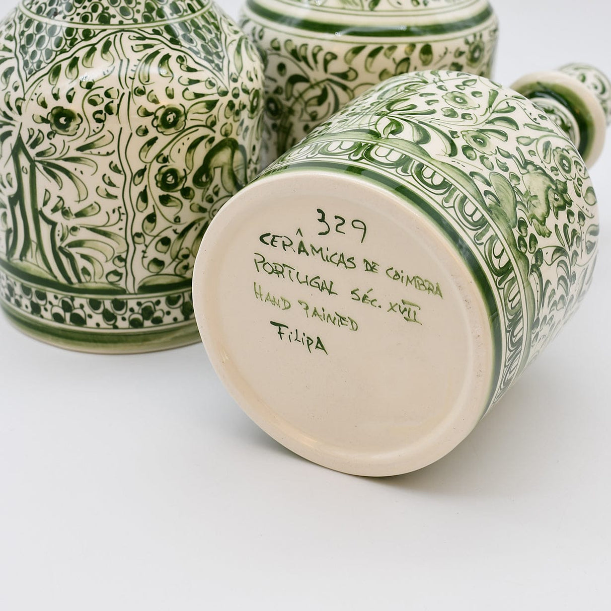 Carafe verte en céramique de Coimbra Carafe en céramique de Coimbra