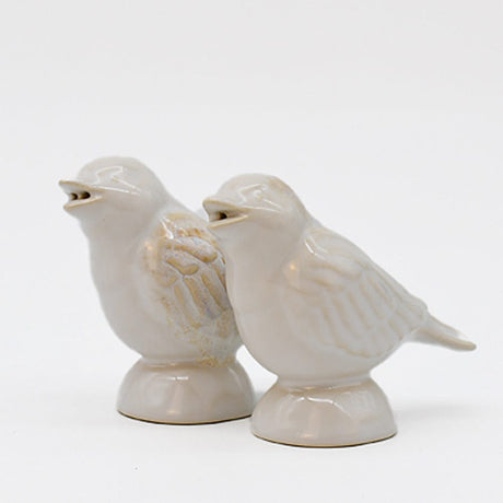 Duo de salière et poivrière en grès blanc de la collection Taormina I Vaisselle du Portugal Salière et poivrière en grès "Taormina" - Blanc