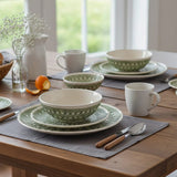 Grand saladier céramique vert I Motifs dentelles portugaises Grand saladier "Renda" vert - 25cm