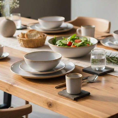 Grand saladier en grès blanc de la collection portugaise Amazonia Saladier en grès "Amazonia" Blanc