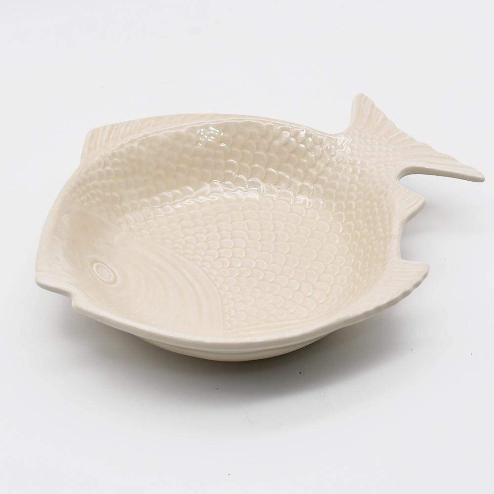 Assiette en forme de poisson I Vaisselle artisanale du Portugal Assiette creuse en forme de Poisson 25 cm - Blanche