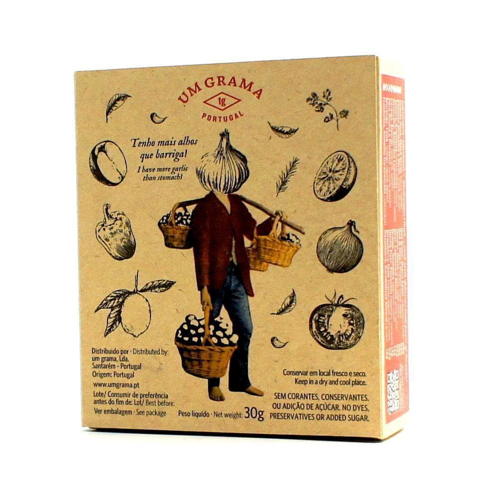 Tubes de tomates. oranges. betteraves déshydratées