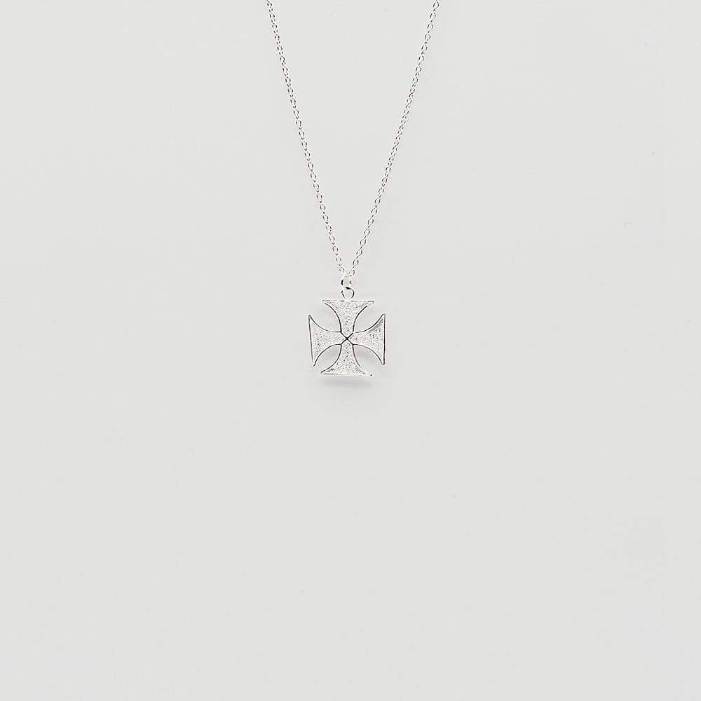 ALMA & CORACÃO Collier Croix de Malte en argent