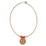 Collier en liège à pendentif en bois