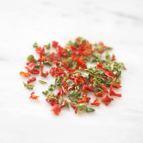 Tube de poivrons rouges et verts déshydratés